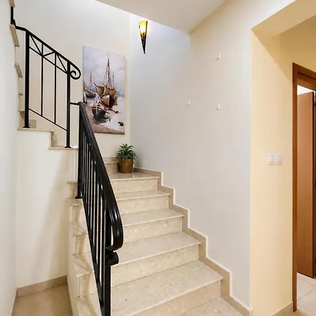 Villa Saint Nicholas By Ezoria *